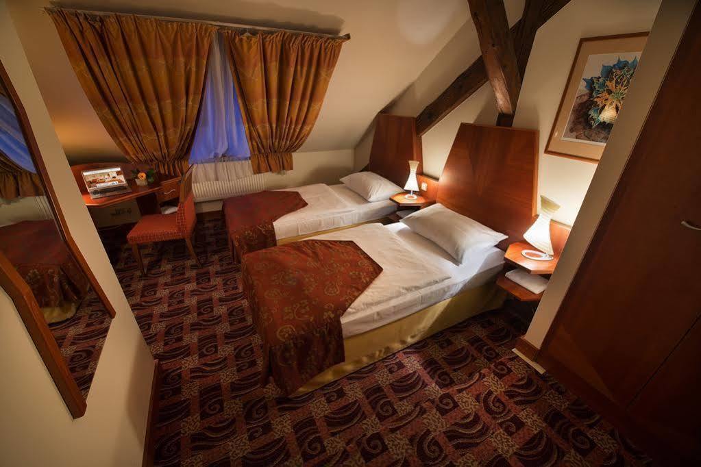 Old Town Bed & Breakfast Ceske Budejovice Exterior foto